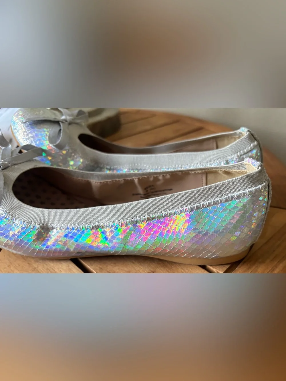 NWOT Nordstrom Iridescent Hologram Ballet Flats Sz5 Youth Slip on Shoes Bow Girl